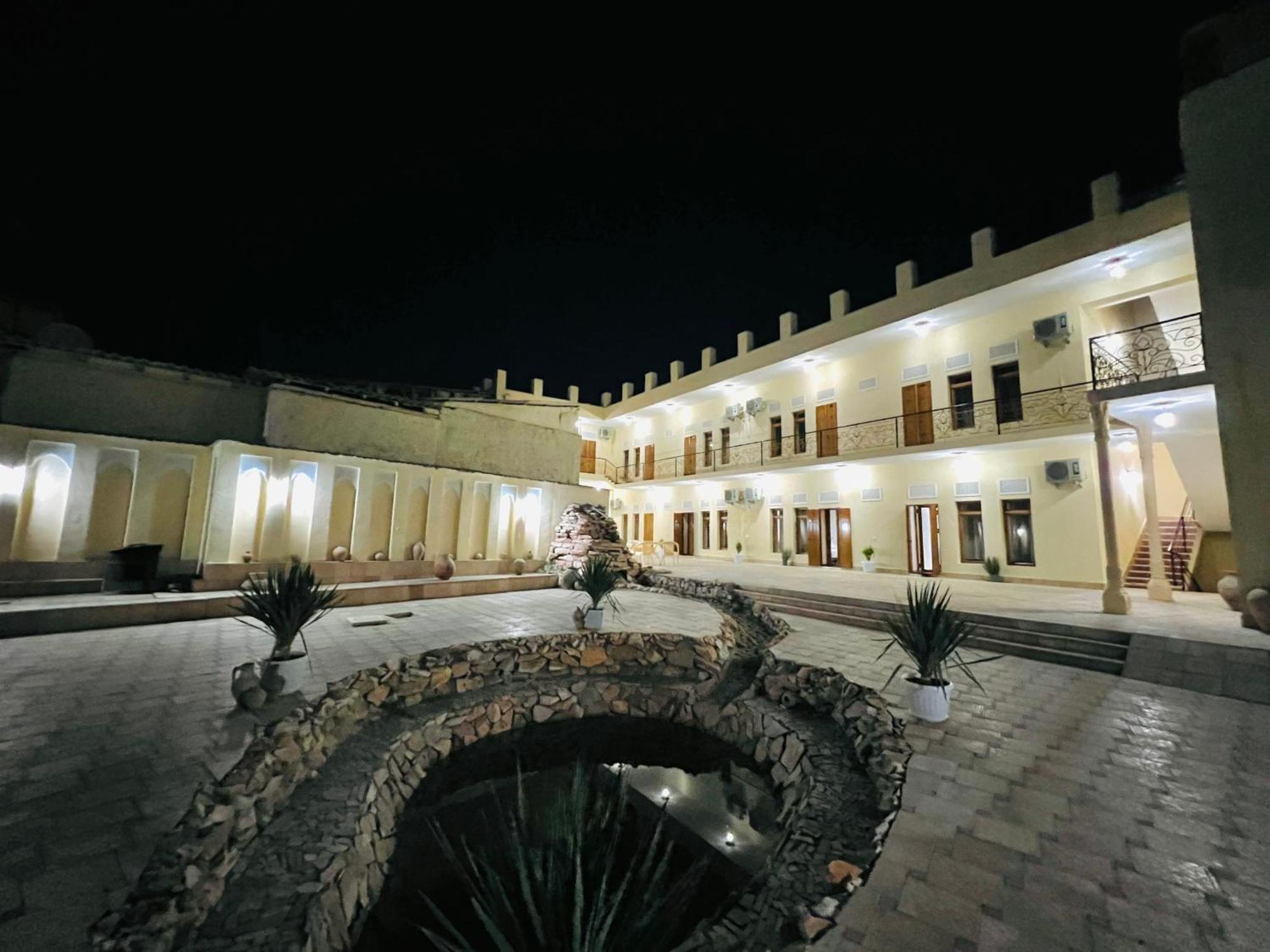 Lola Boutique Hotel Buxoro Luaran gambar
